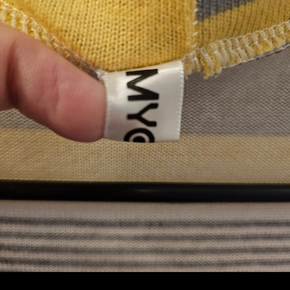 Vibrant Striped Women's Cardigan - Picture 2 of 6